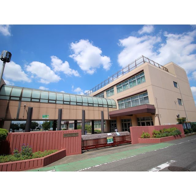 小学校　大和市立　引地台小学校（小学校）まで650m