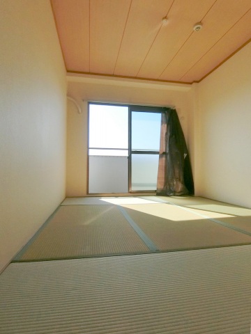 その他部屋・スペース　南向きで明るい和室