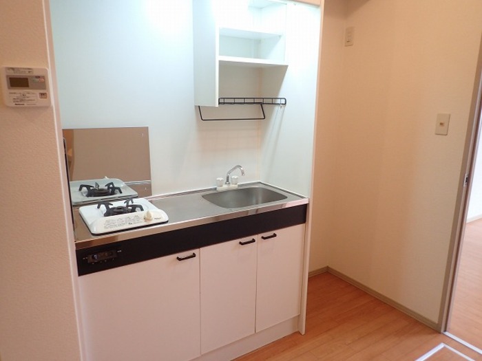 キッチン　※同建物の別のお部屋の写真です。