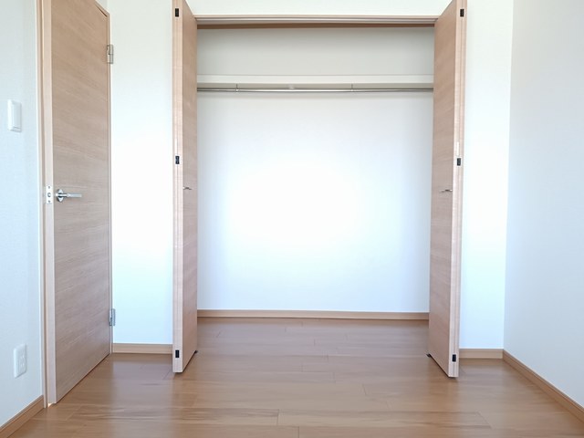 収納　クローゼット（洋室5.3帖）