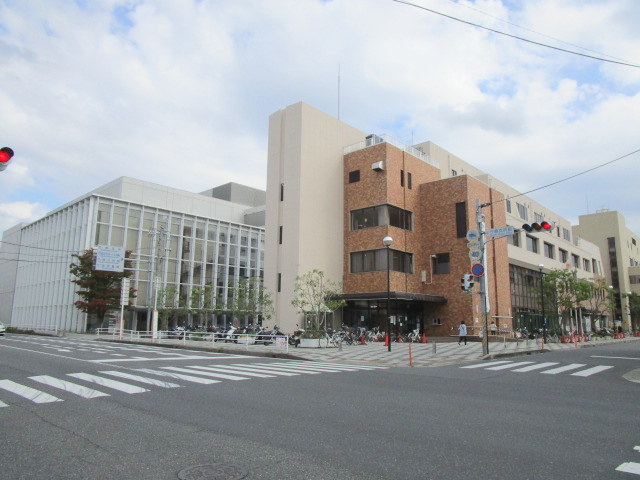 図書館　市川市行徳図書館（図書館）まで881m