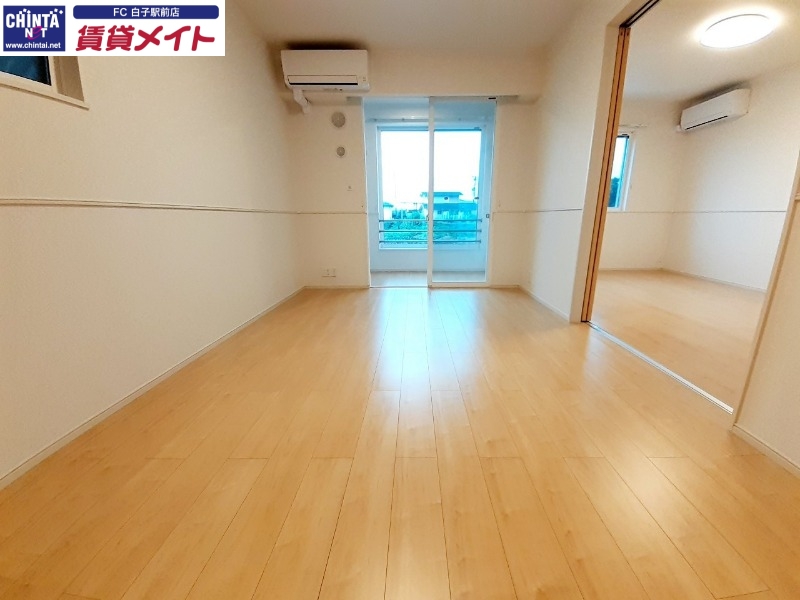 居室・リビング　別部屋参考写真