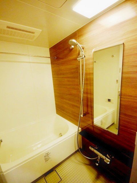 バス・シャワールーム　お部屋探しは株式会社　タウンハウジング　までお気軽にお問合…