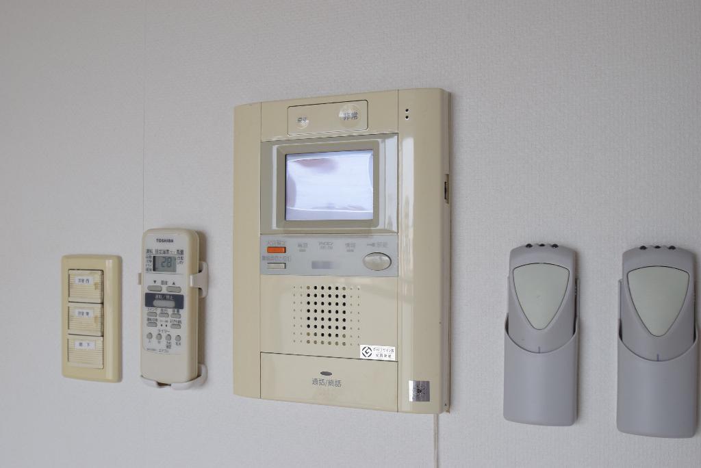 セキュリティ　カメラ付インターホン