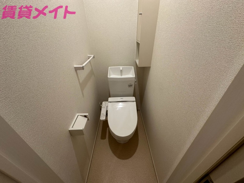トイレ　トイレ同タイプ部屋写真です。