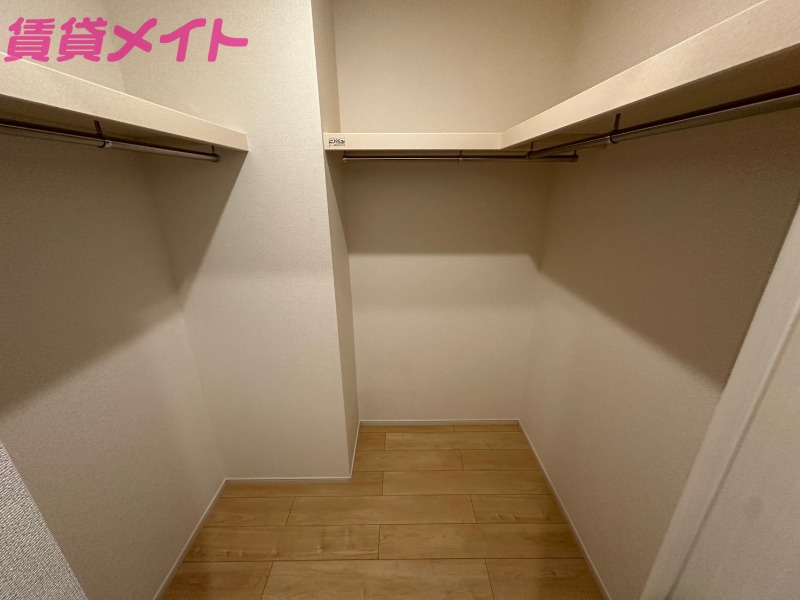 収納　収納同タイプ部屋写真です。