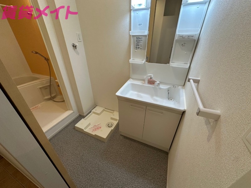 洗面設備　洗面所同タイプ部屋写真です。