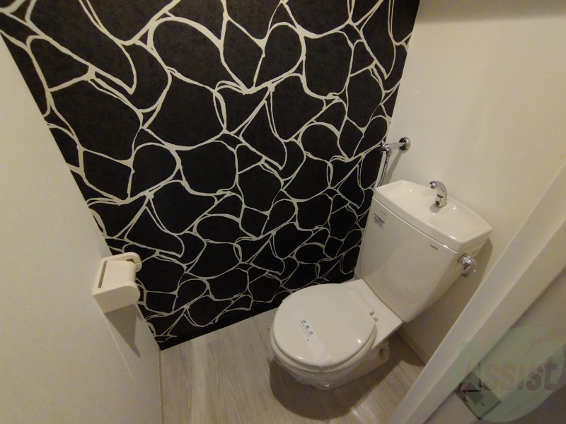 トイレ　こちらはトイレです。清潔感があり、安心して使用できます。