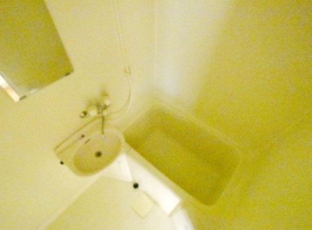 バス・シャワールーム　別部屋参考写真。