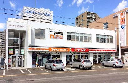 コンビニ　セイコーマート豊平6条8丁目店（コンビニ）まで192m