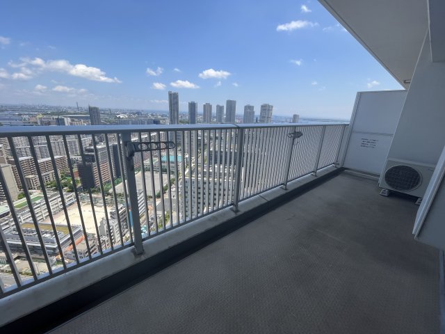 バルコニー　＊居住中の為別部屋参照