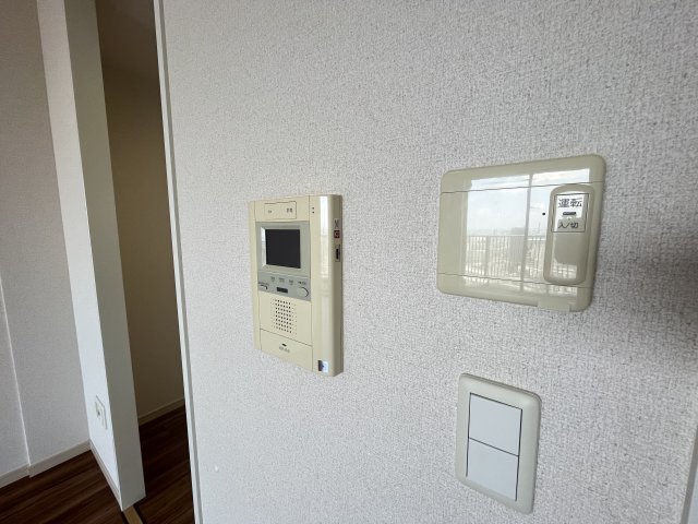 セキュリティ　＊居住中の為別部屋参照