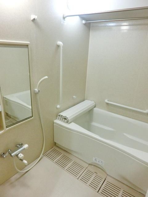 バス・シャワールーム　お部屋探しは株式会社　タウンハウジング　までお気軽にお問合…