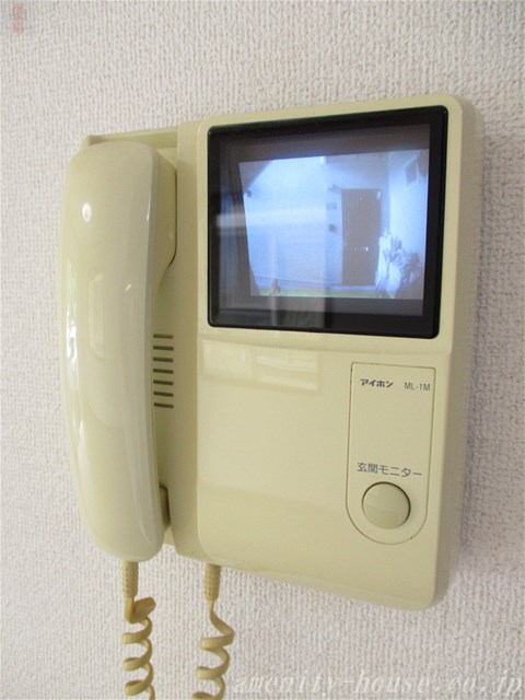 セキュリティ　●来訪者の確認ができるモニターホン♪