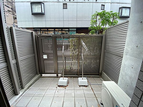 バルコニー