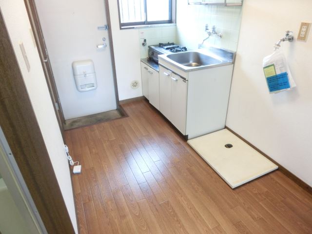 キッチン　２帖のキッチンスペースです