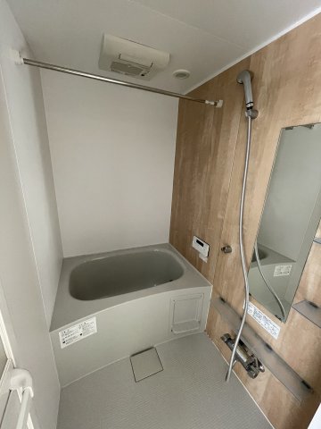 地下鉄西神・山手線 大倉山駅 徒歩15分 3階建 築9年の風呂写真
