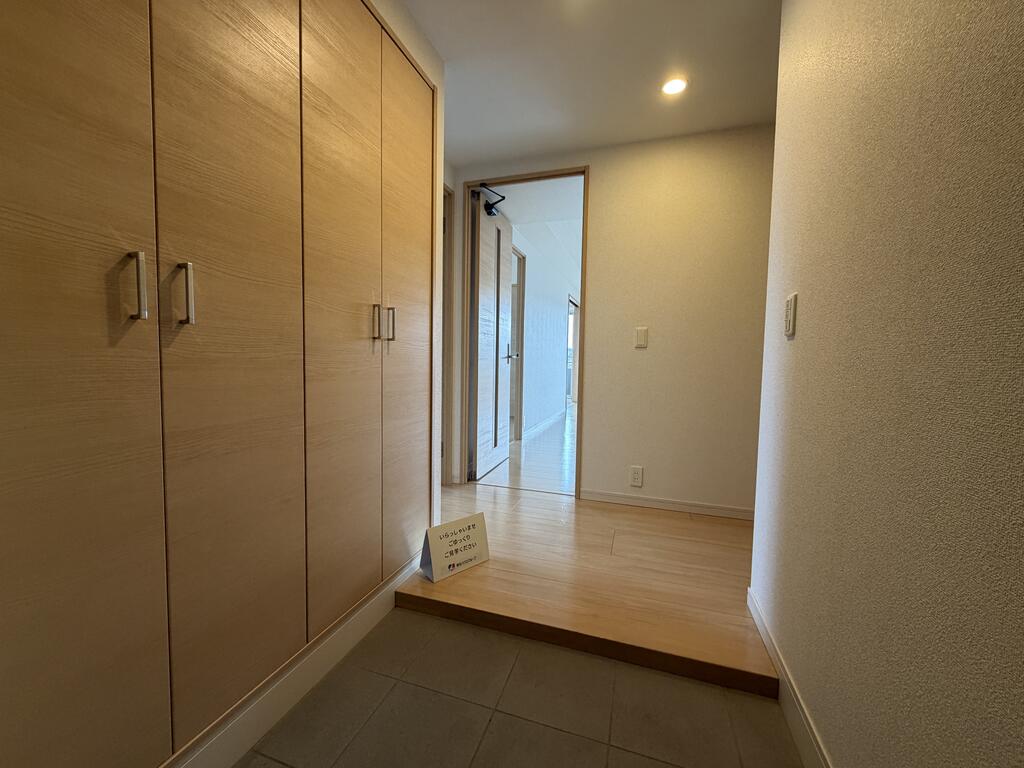 玄関　同タイプ別号数参考写真となります