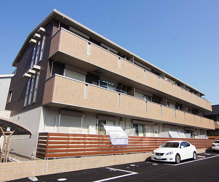 建物外観　パリッとした外観です。
