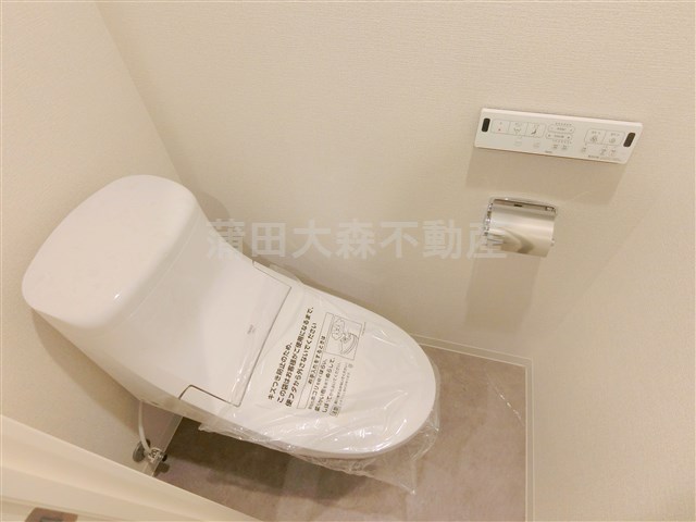 トイレ　温水暖房便座付トイレ