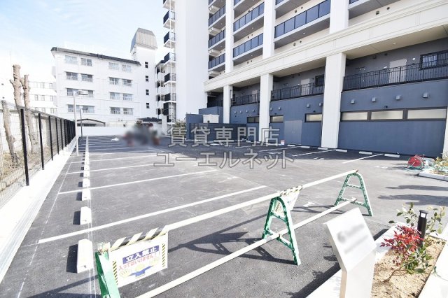駐車場　敷地内駐車場