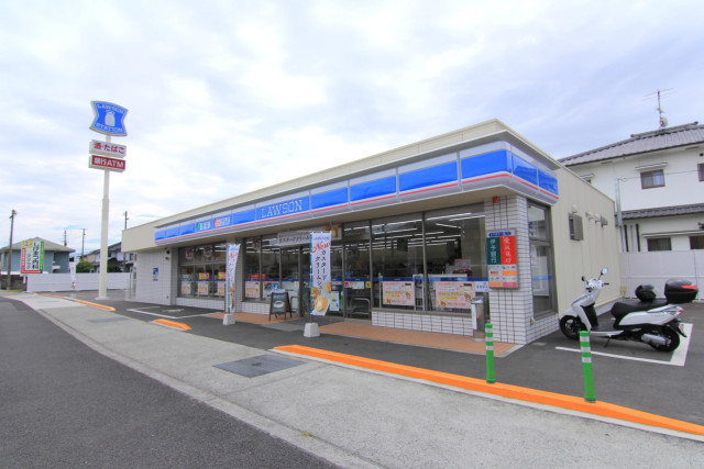 コンビニ　ローソン松山居相一丁目店（コンビニ）まで300m