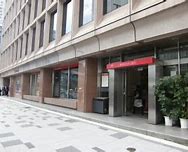 銀行　三菱UFJ銀行赤坂見附支店（銀行）まで665m