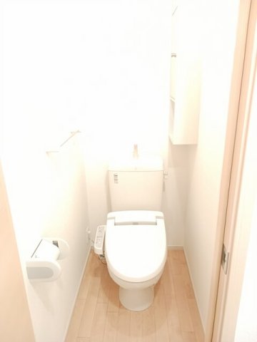 トイレ　清潔感のあるトイレです