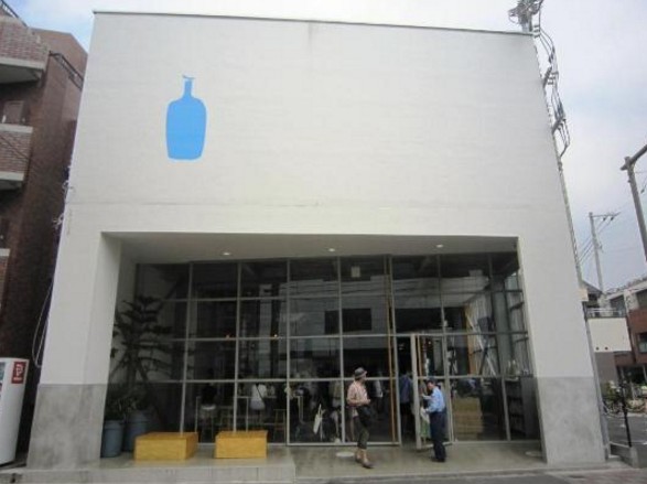 飲食店　ブルーボトルコーヒー（飲食店）まで441m