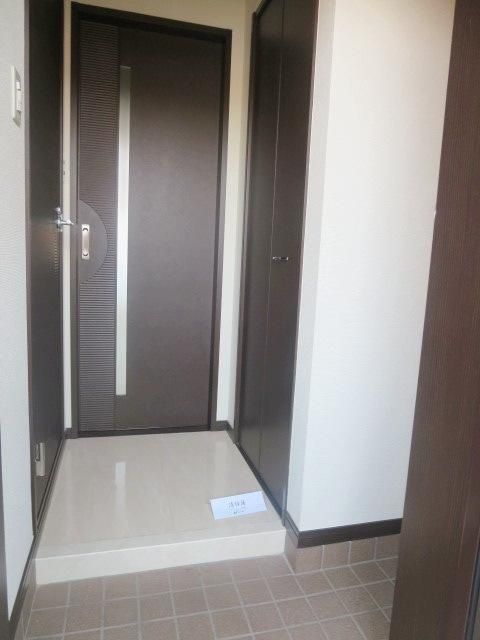 玄関　★お部屋探しは株式会社タウンハウジング東京まで★