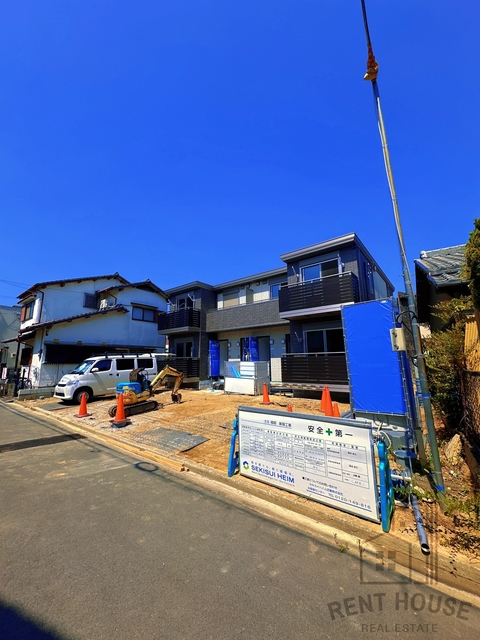 建物外観　外観（建設中）