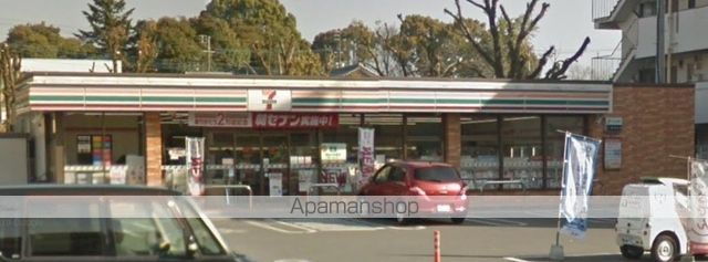 コンビニ　セブンイレブン（コンビニ）まで800m
