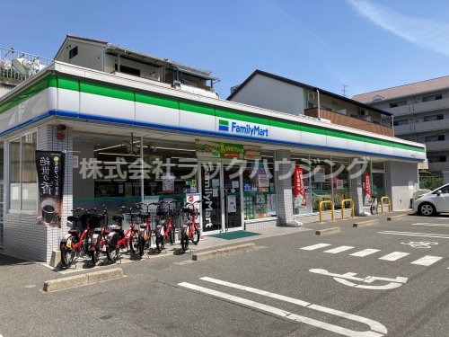 コンビニ　ファミリーマート 東中浜四丁目店（コンビニ）まで345m