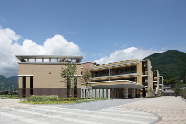 中学校　神河町立神河中学校（中学校）まで4433m