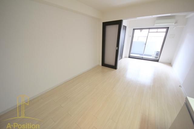 居室・リビング　LAV心斎橋WEST