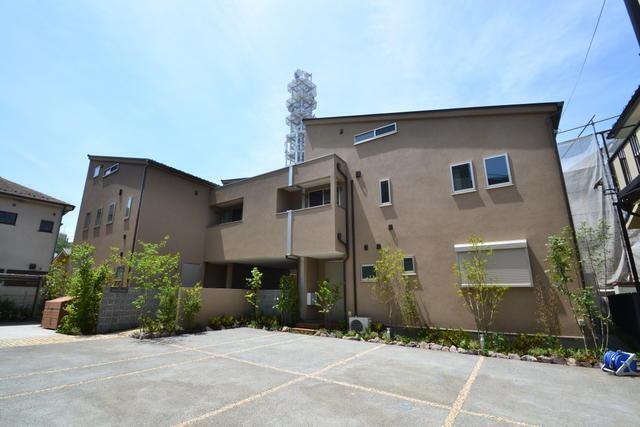 建物外観　２４時間換気システム完備