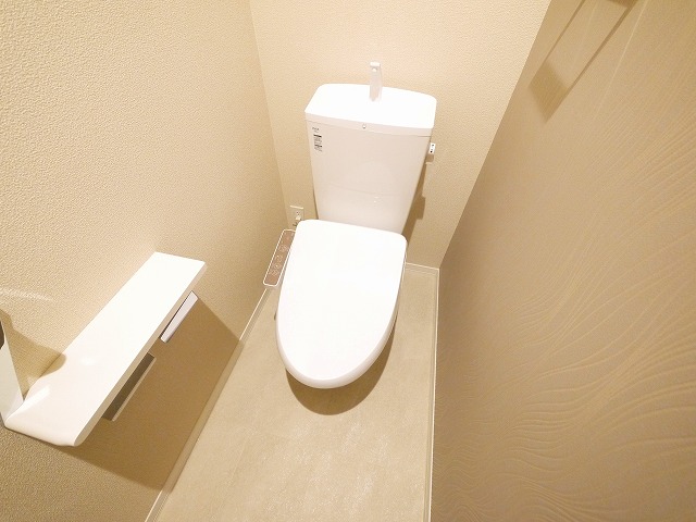トイレ　落ち着いたトイレです