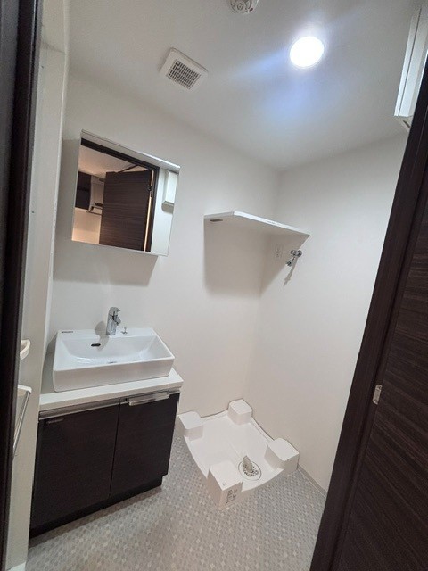 洗面設備　※写真は同タイプ住戸です。