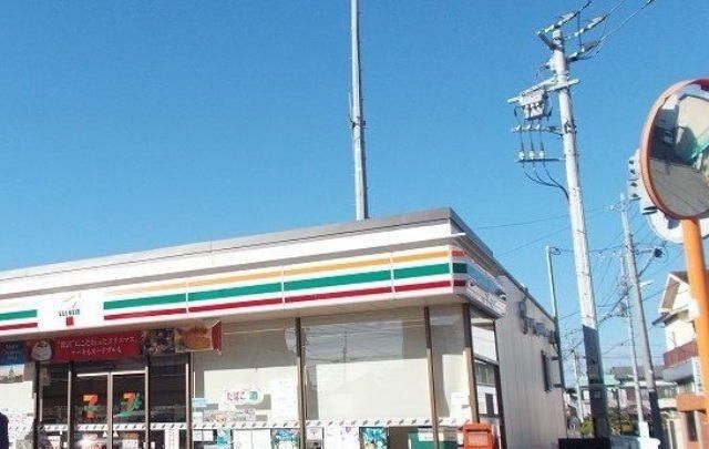 コンビニ　セブンイレブン函南中央店（コンビニ）まで550m