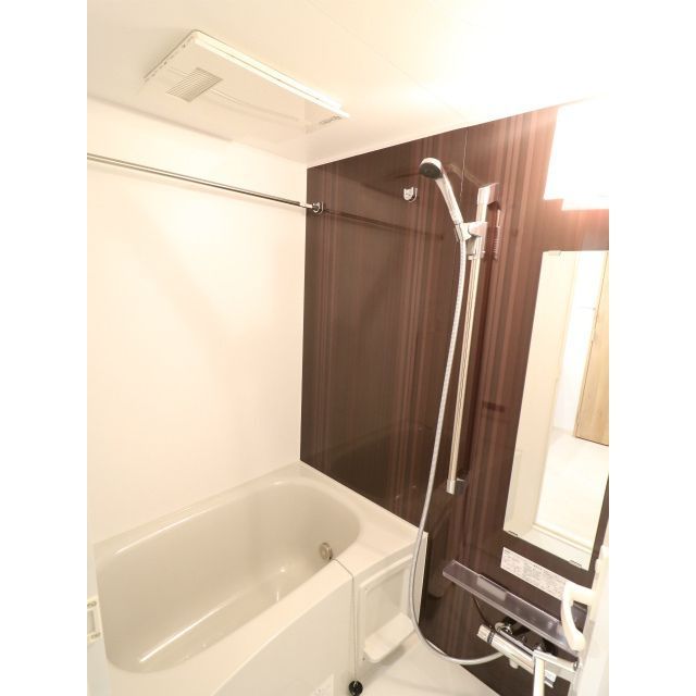 バス・シャワールーム　写真は同タイプ住居の参考写真です