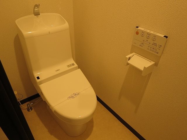 トイレ　シャワートイレ設置
