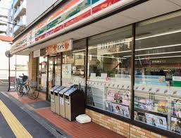 コンビニ　セブンイレブン文京千石1丁目店（コンビニ）まで377m