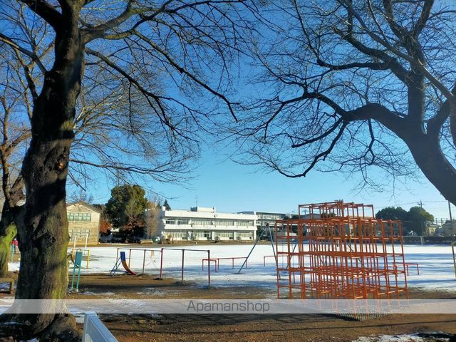 小学校　古河市立古河第三小学校（小学校）まで759m