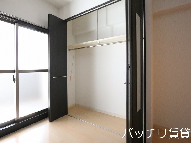 収納　別号室タイプの為、現状を優先いたします