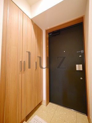 玄関　綺麗な玄関スペース！