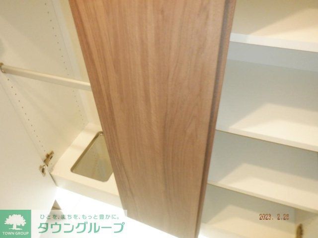 玄関　靴入
