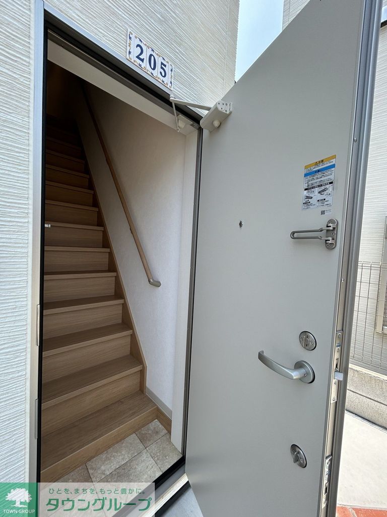 玄関　バルコニー