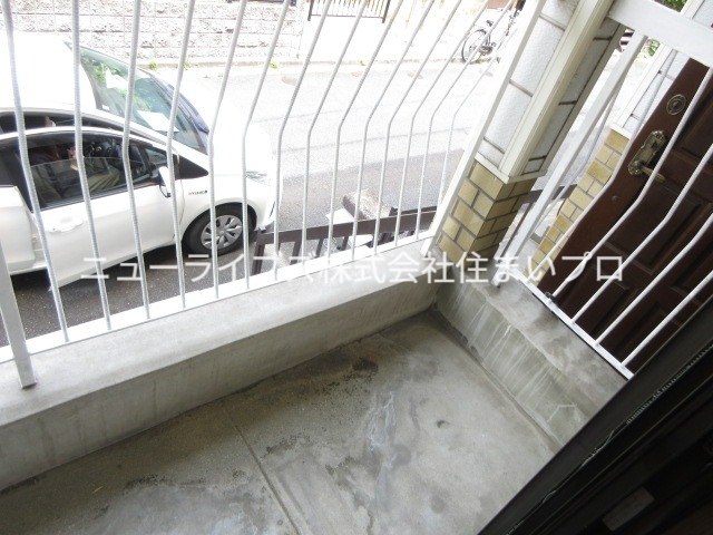 京阪本線 香里園駅 徒歩17分 3階建 築42年の内装写真