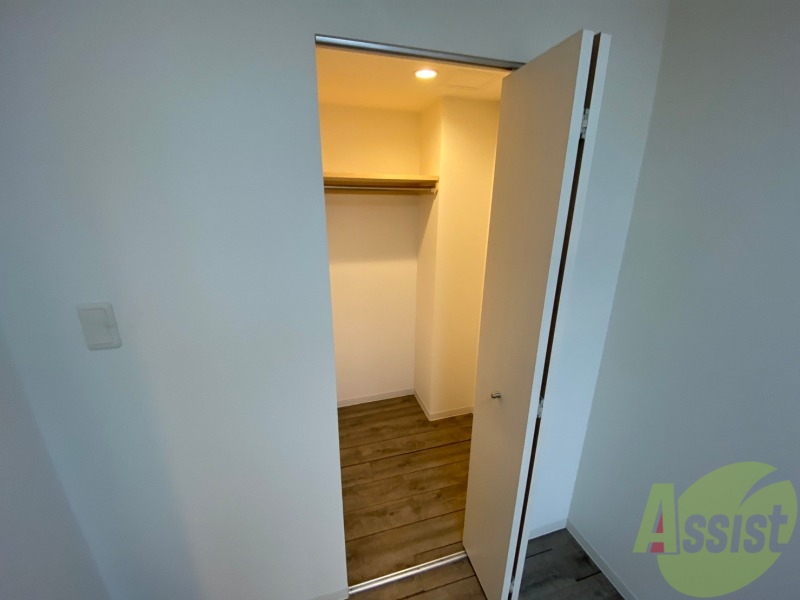 収納　寝室の収納です。部屋がすっきり片付きます。