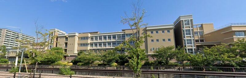 小学校　神戸市立夢野の丘小学校（小学校）まで572m